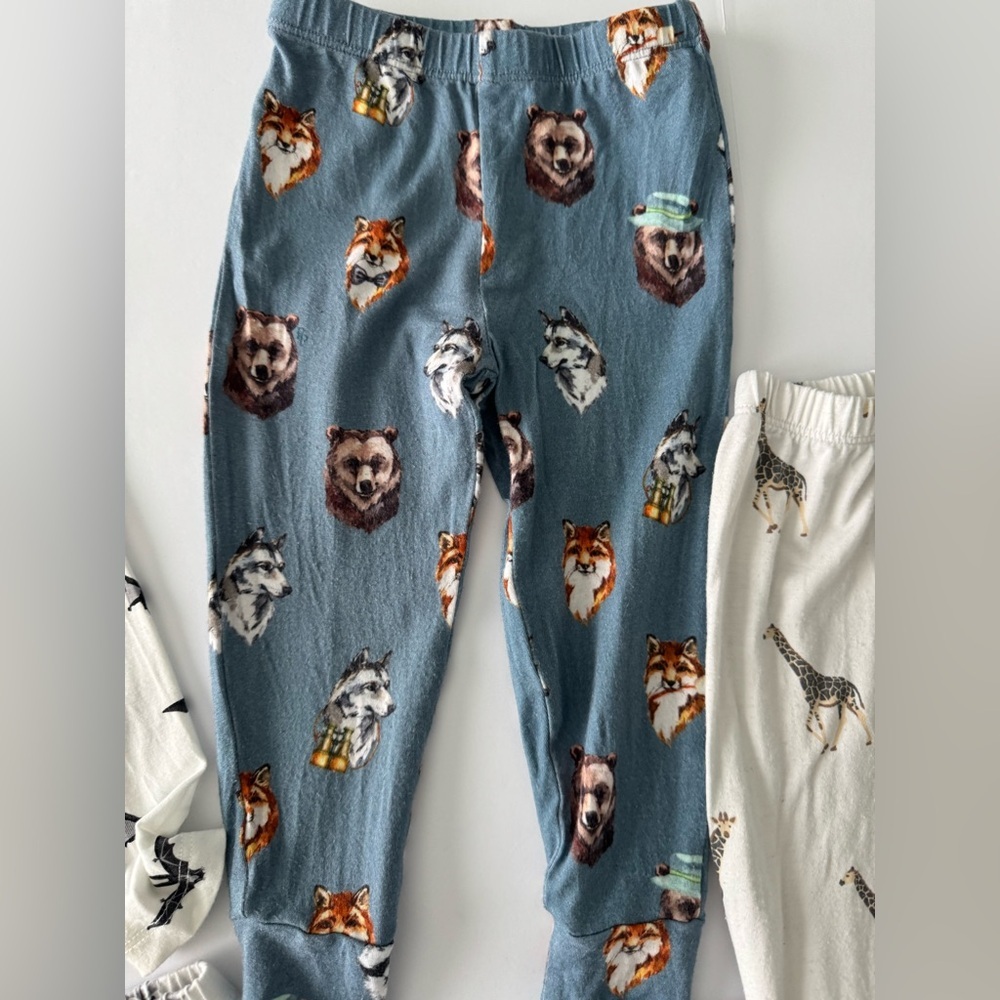 Bamboo Misc Pajama Lot Sizes 18-24M - Picture 5 of 15